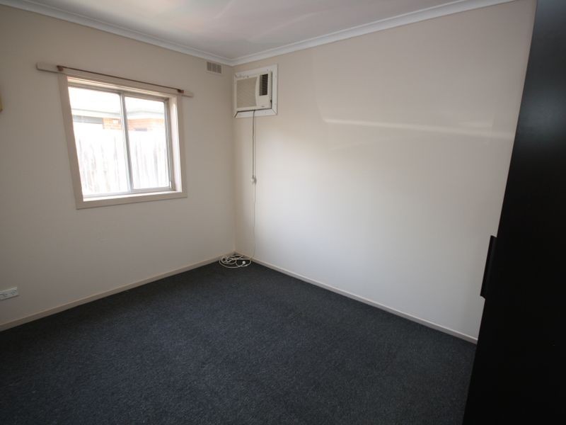 15a Albert Avenue, Springvale VIC 3171