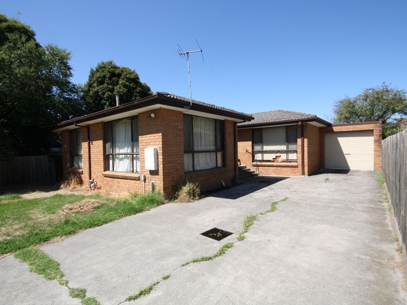 2/2 WHITWORTH AVE, Springvale VIC 3171