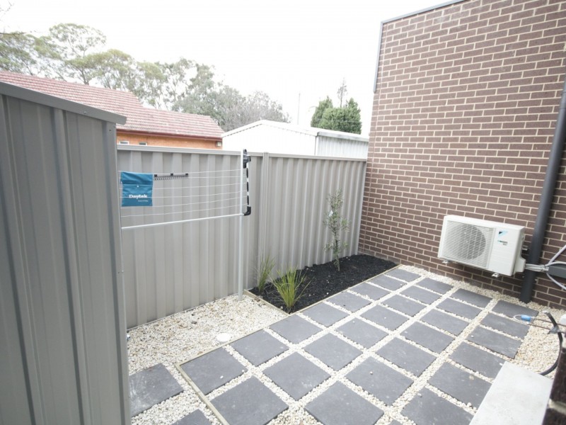 2/1 Stephenson Street, Springvale VIC 3171
