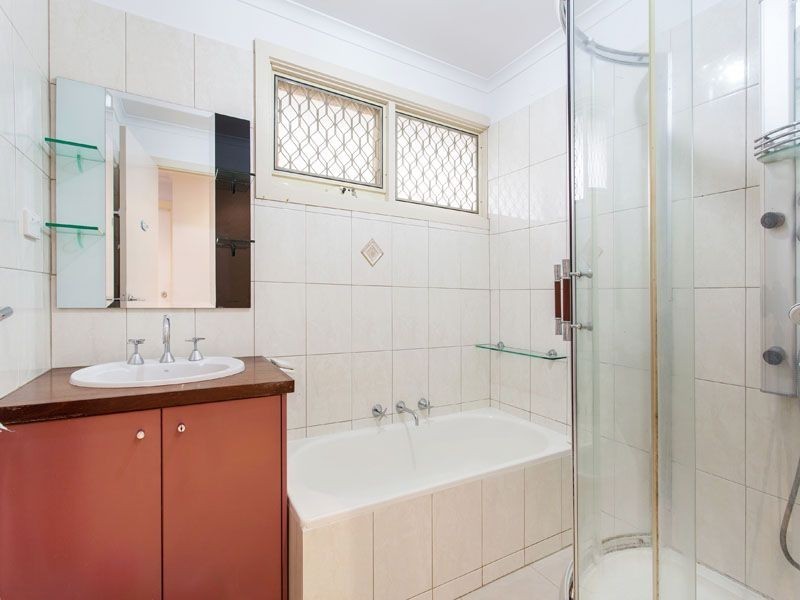 2/74 Athol Road, Springvale South VIC 3172