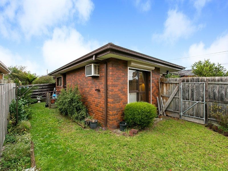 2/27 Ellen Street, Springvale VIC 3171