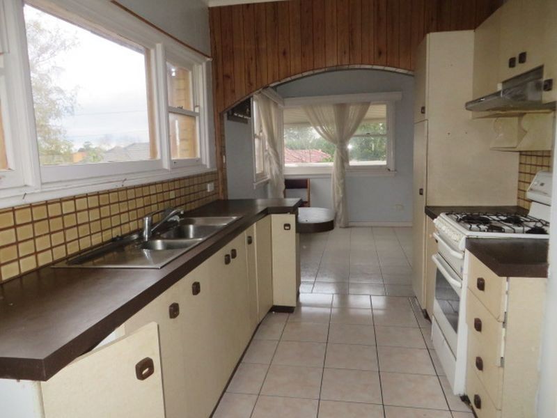 10 Redhill Road, Springvale VIC 3171