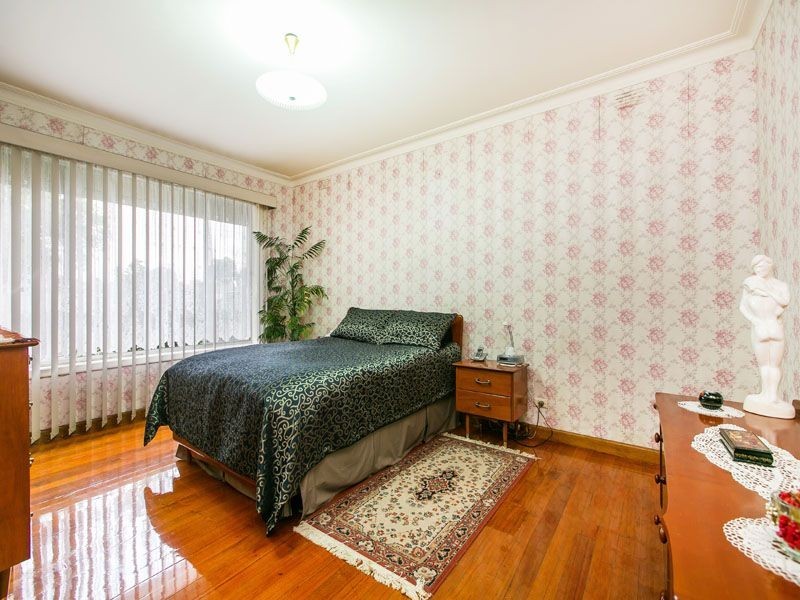 32 Heather Grove, Springvale VIC 3171