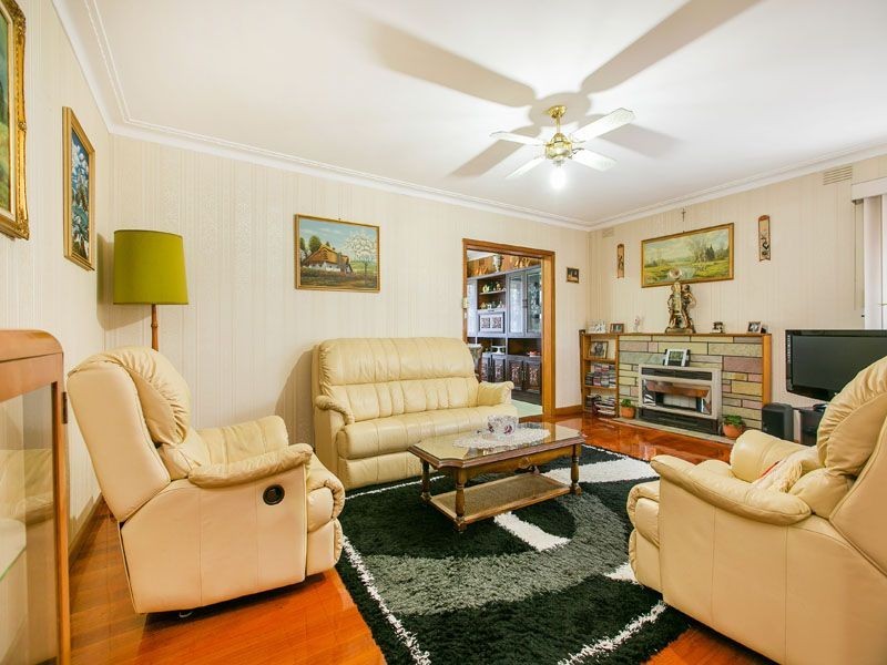 32 Heather Grove, Springvale VIC 3171