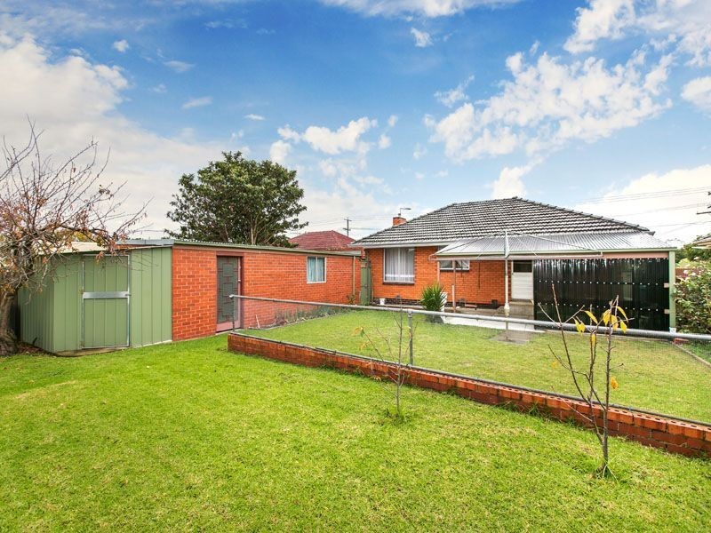 32 Heather Grove, Springvale VIC 3171