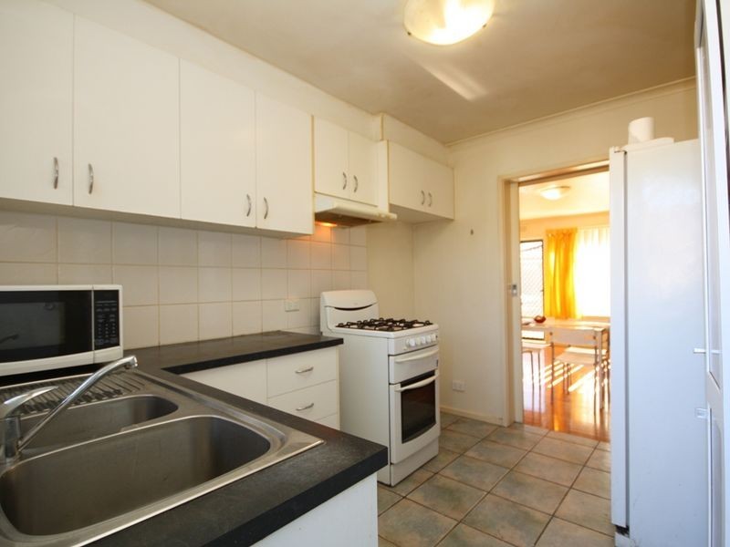 2/5 Browning Ave, Clayton South VIC 3169