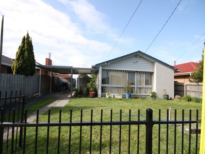 19 WOOMERA AVENUE, Keysborough VIC 3173