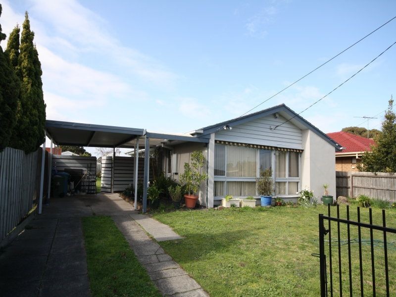 19 WOOMERA AVENUE, Keysborough VIC 3173