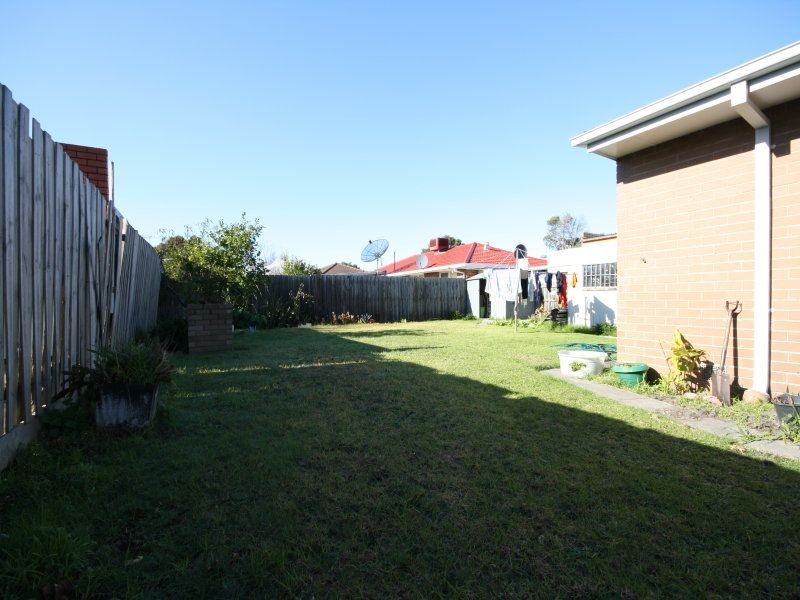 19 WOOMERA AVENUE, Keysborough VIC 3173