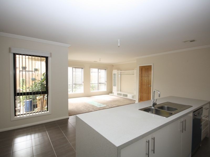 2/453-457 SPRINGVALE ROAD, Springvale VIC 3171