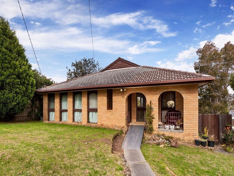 22 Coolavin Rd, Noble Park North VIC 3174