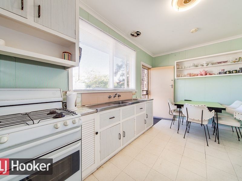 2 Carlyon Court, Springvale VIC 3171