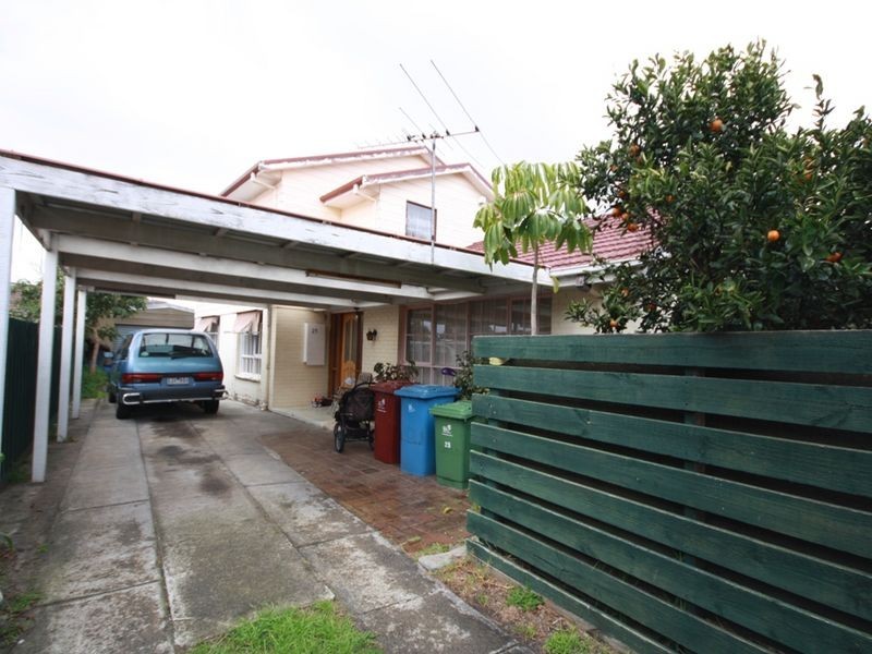25 Clarke Rd, Springvale South VIC 3172