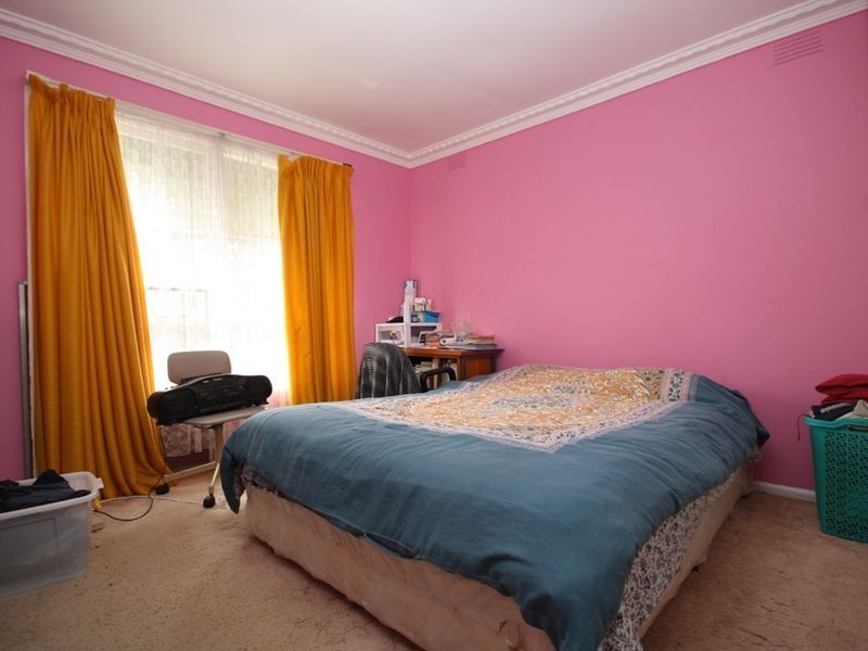 25 Clarke Rd, Springvale South VIC 3172