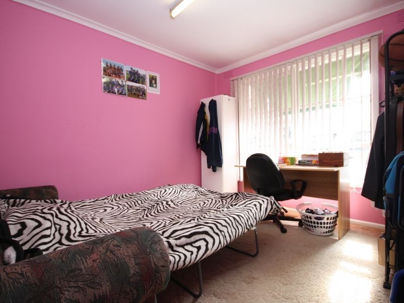 25 Clarke Rd, Springvale South VIC 3172