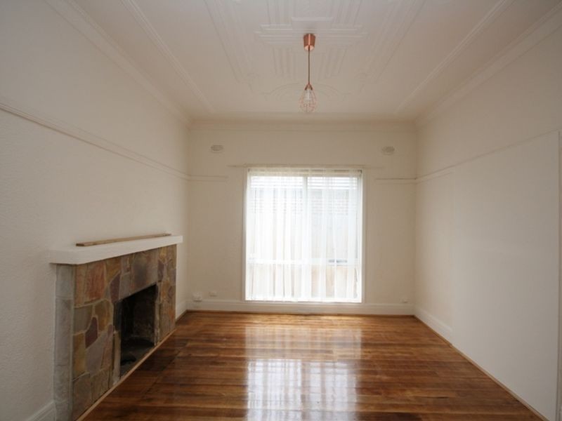 6 Lawn Road, Springvale VIC 3171