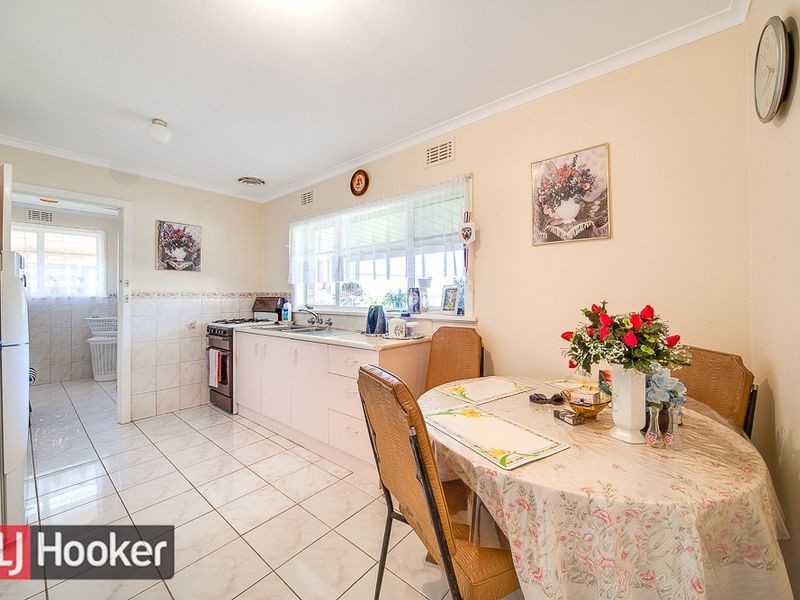 20 PARKMORE ROAD, Keysborough VIC 3173