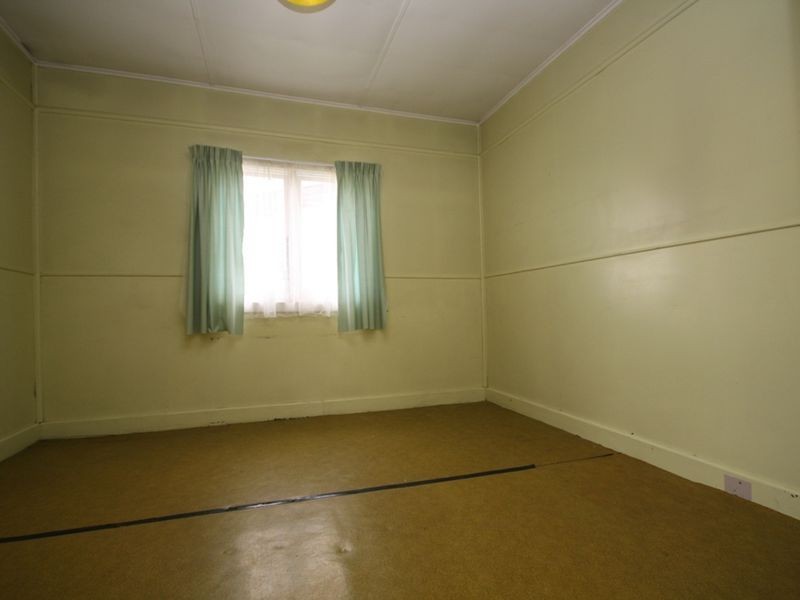 2 Webb Ave, Springvale VIC 3171