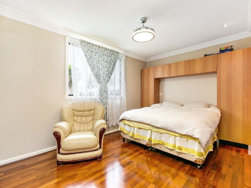 4 Wareham St, Springvale VIC 3171