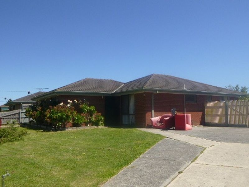 20 Ellindale Close, Hampton Park VIC 3976