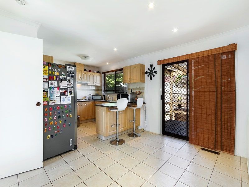 30 CHARLES GREEN AVENUE, Endeavour Hills VIC 3802