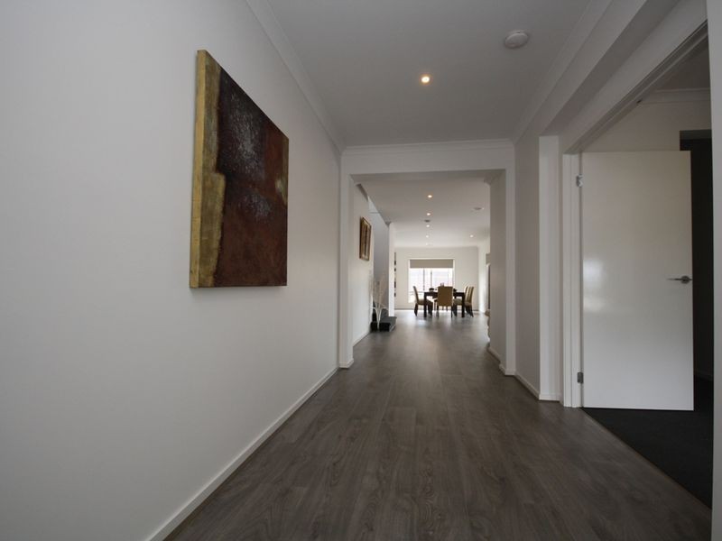 2 LABASSA CRT, Keysborough VIC 3173