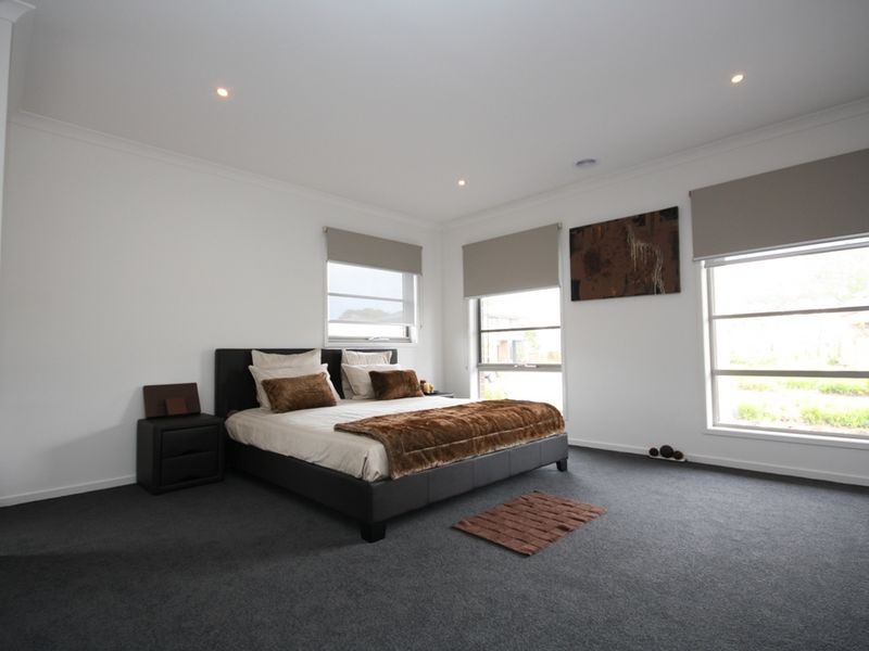 2 LABASSA CRT, Keysborough VIC 3173