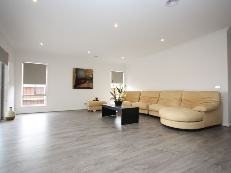 2 LABASSA CRT, Keysborough VIC 3173