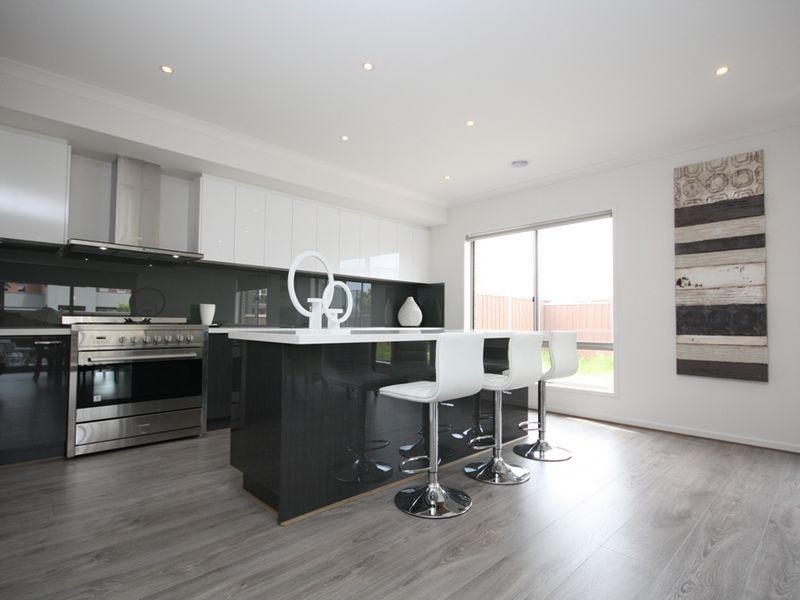 2 LABASSA CRT, Keysborough VIC 3173