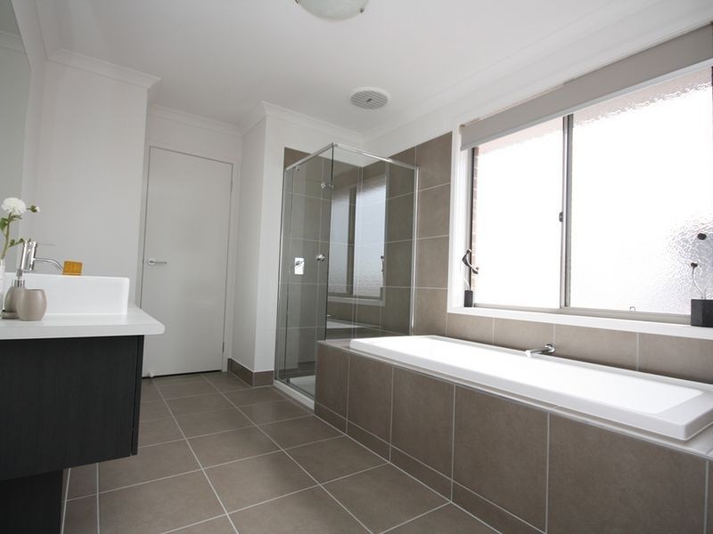 2 LABASSA CRT, Keysborough VIC 3173