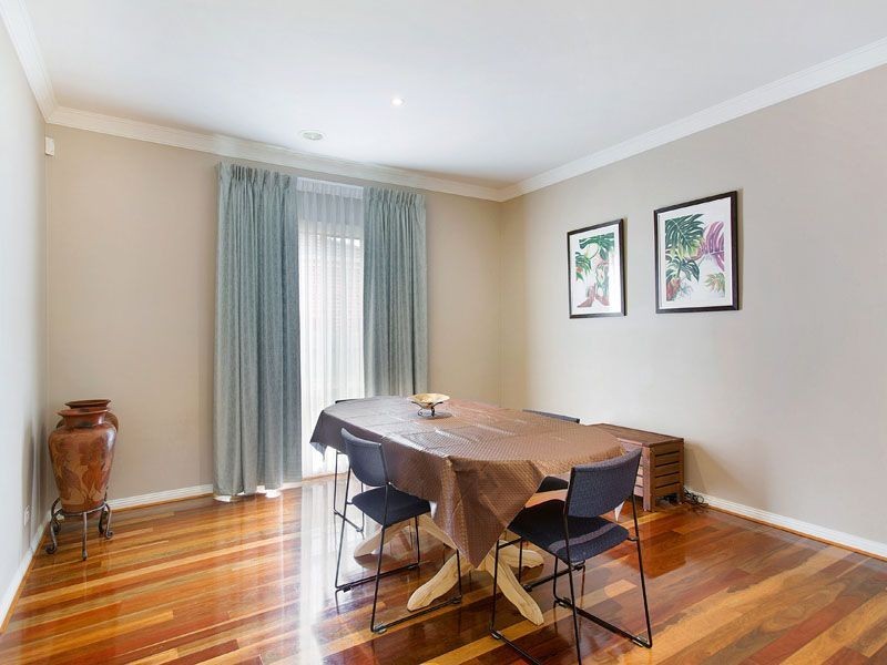 42 MEDINA ROAD, Glen Waverley VIC 3150