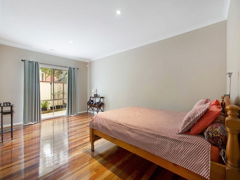 42 MEDINA ROAD, Glen Waverley VIC 3150