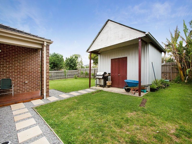 42 MEDINA ROAD, Glen Waverley VIC 3150