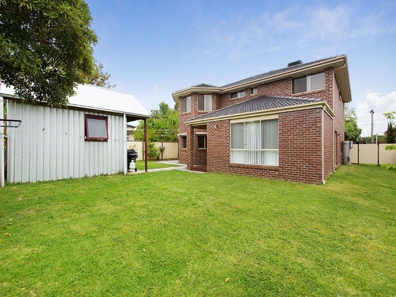 42 MEDINA ROAD, Glen Waverley VIC 3150