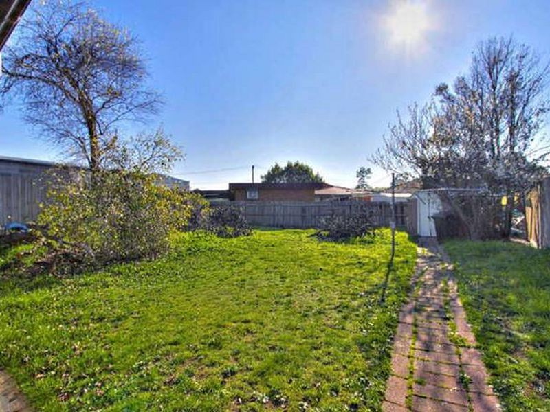 27 CORIO DRIVE, Springvale South VIC 3172