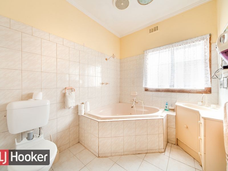 6 EDMOND STREET, Springvale VIC 3171