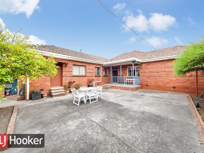 6 EDMOND STREET, Springvale VIC 3171