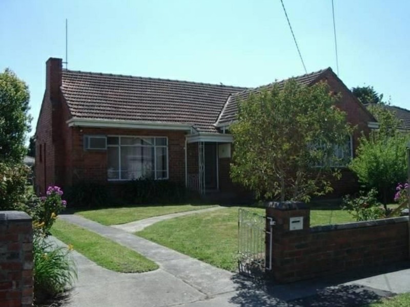 25 STEPHENSON, Springvale VIC 3171