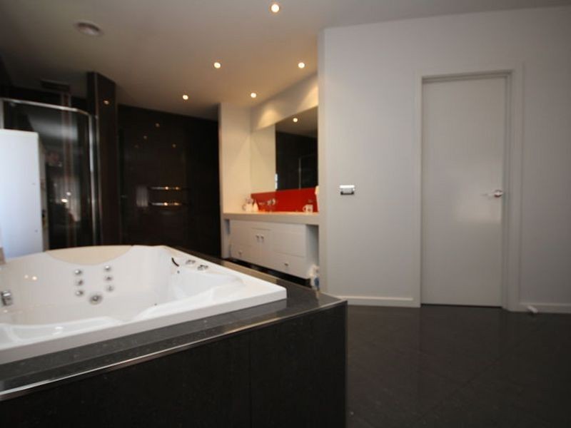 62 ATHOL RD, Springvale South VIC 3172