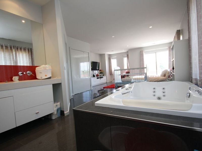 62 ATHOL RD, Springvale South VIC 3172