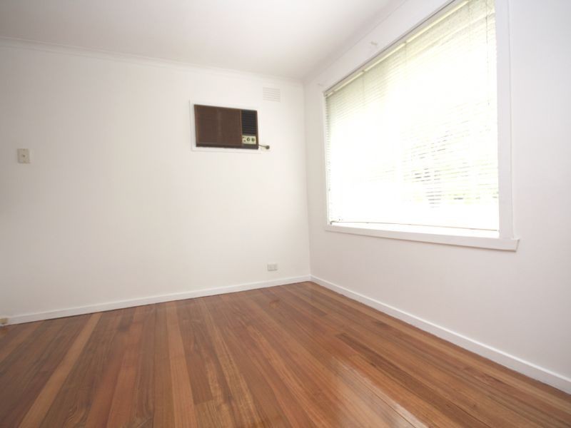 37 MONASH CRESCENT, Clayton South VIC 3169