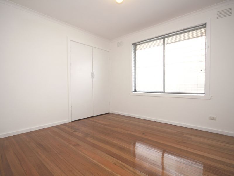 37 MONASH CRESCENT, Clayton South VIC 3169