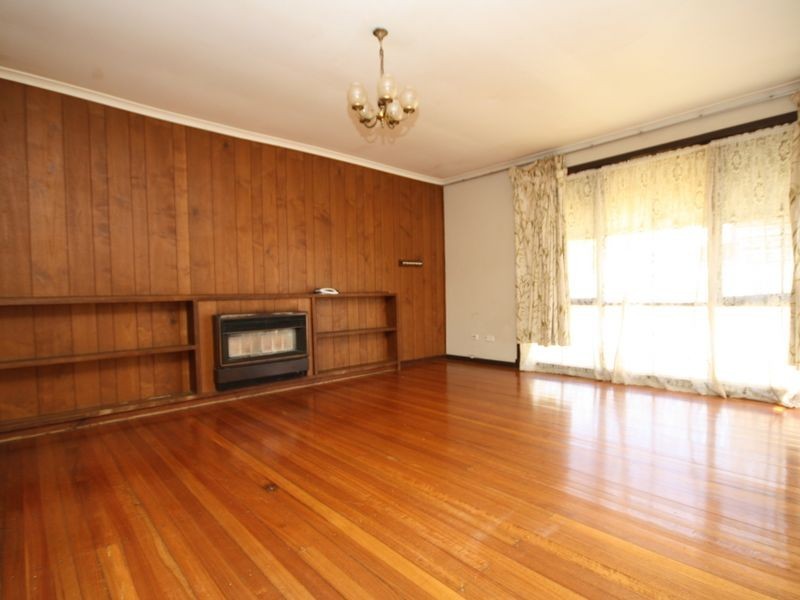28 Broadoak street, Springvale South VIC 3172