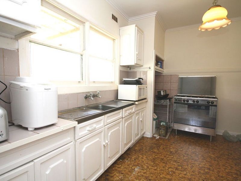 22 Woodward street, Springvale VIC 3171