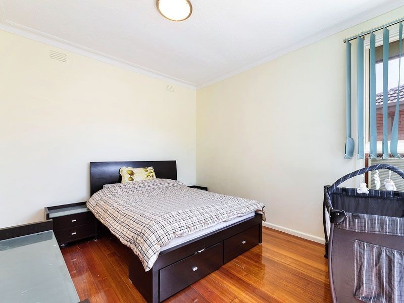 6 REILLY ST, Springvale VIC 3171
