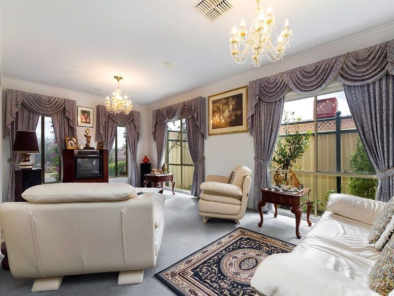 9 Homewood Boulevard, Hallam VIC 3803