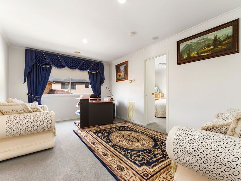 9 Homewood Boulevard, Hallam VIC 3803