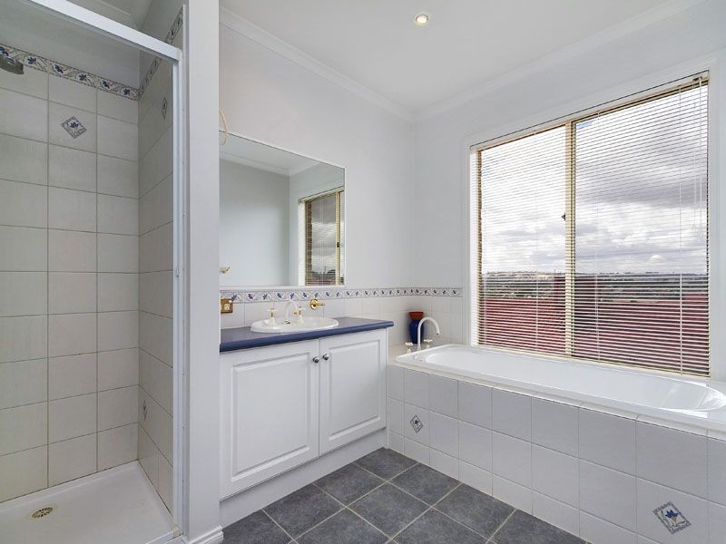 9 Homewood Boulevard, Hallam VIC 3803