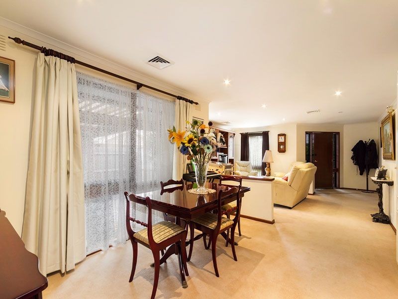 38 Moncur Avenue, Springvale VIC 3171