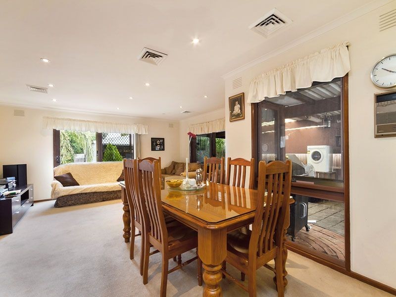 38 Moncur Avenue, Springvale VIC 3171